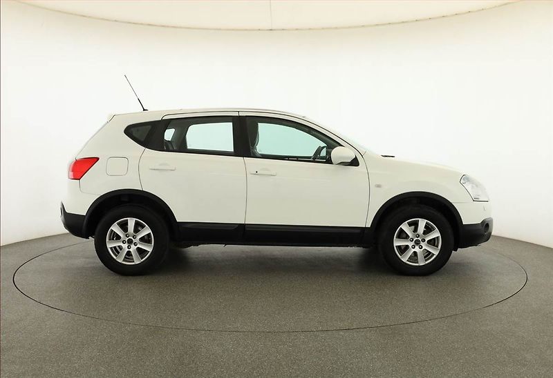 Nissan Qashqai (2008) 2.0 dCi, 4X4, Automat, Navi - fotka 6 z 20