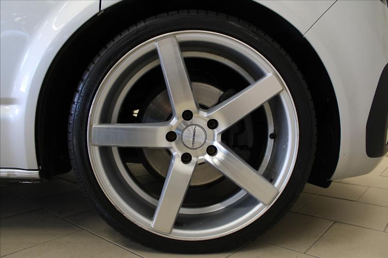 Volkswagen Transporter 2,0 TDI 110KW DSG 5 míst T6.1 - fotka 28 z 35