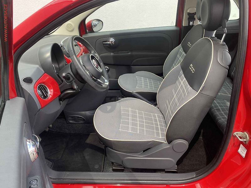 Fiat 500 (2017) 1.2i, Lounge, panor, +kola - fotka 9 z 12