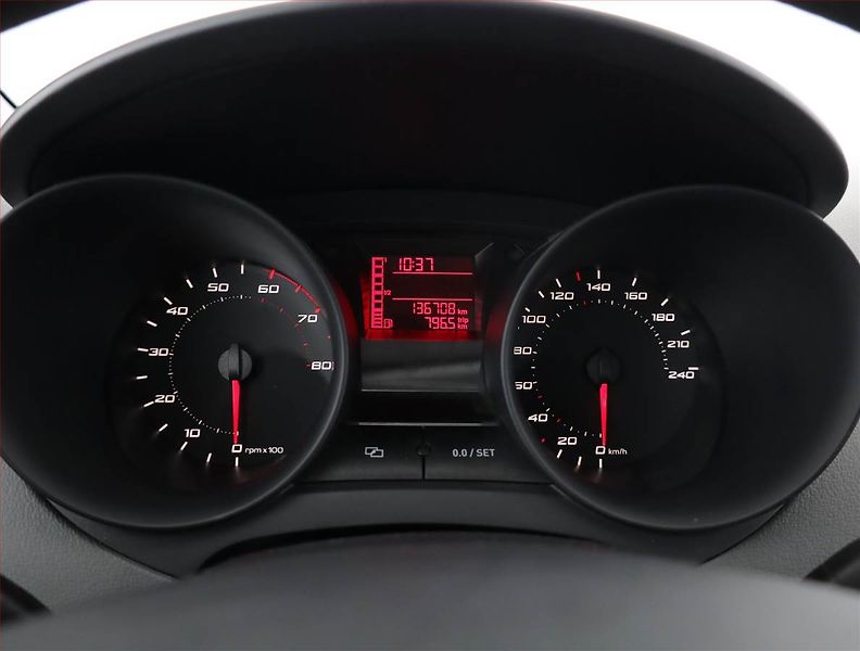 Seat Ibiza (2011) 1.2 12V, Serv.kniha, po STK - fotka 8 z 15