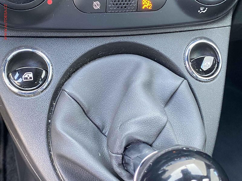 Fiat 500 (2021) 1.0i C, Lounge, navi - fotka 10 z 14
