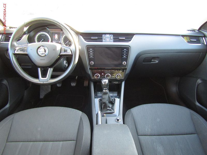 Škoda Octavia (2020) 1.6TDi, 2.maj,ČR, Style, LED - fotka 8 z 20