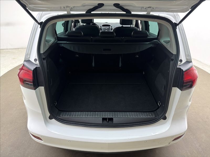 Opel Zafira 2,0 96kW VÝHŘEV SENZORY DPH ČR - fotka 35 z 35