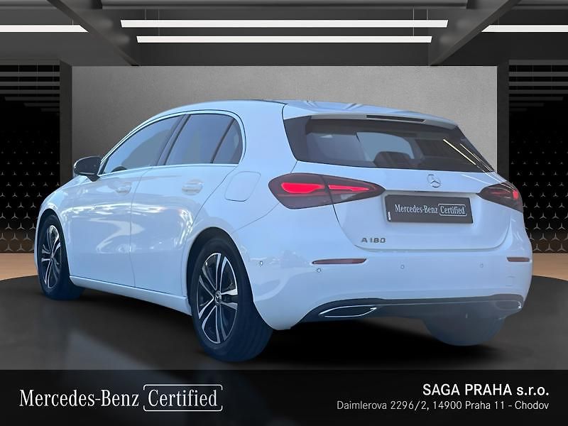 Mercedes-Benz Třídy A A-Třída 180 Progressive Line - fotka 7 z 21