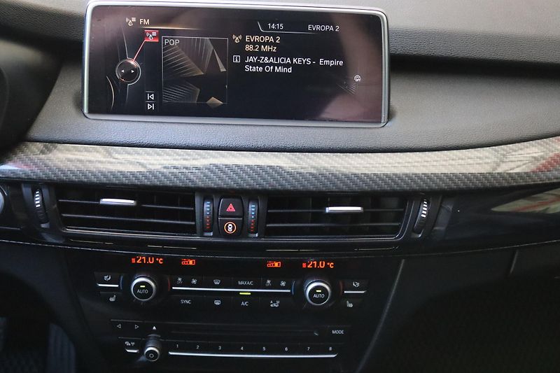 BMW X5 XDRIVE 30D F15 190kW - fotka 27 z 50