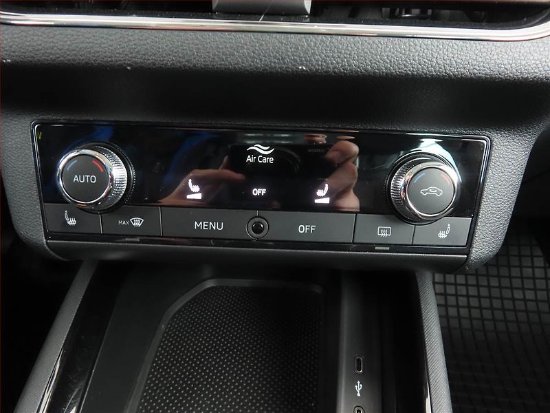 Škoda Scala (2023) 1.0 TSI, ČR,1.maj, Tempomat - fotka 16 z 16