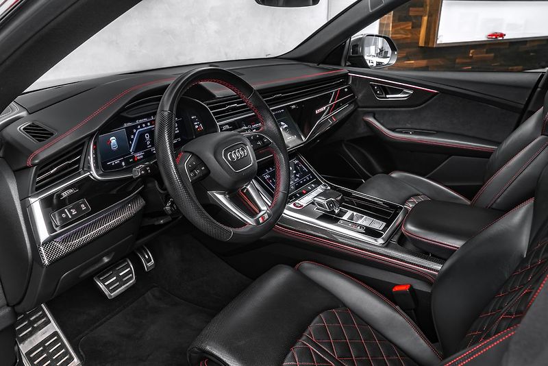Audi SQ8 competition+, karbon, panorama - fotka 15 z 34