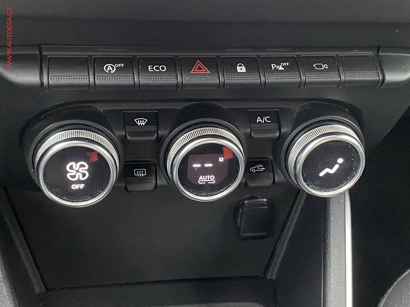 Dacia Duster (2019) 1.3 TCe, Adventure, kamera, - fotka 16 z 21