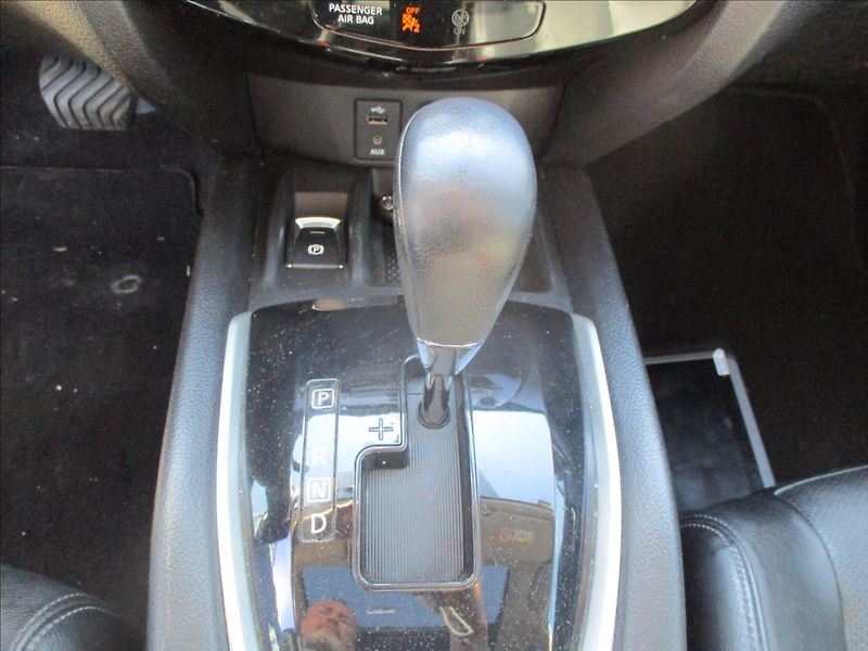 Nissan X-Trail 1,6 dCi 130 Tekna Automat Pano - fotka 19 z 30