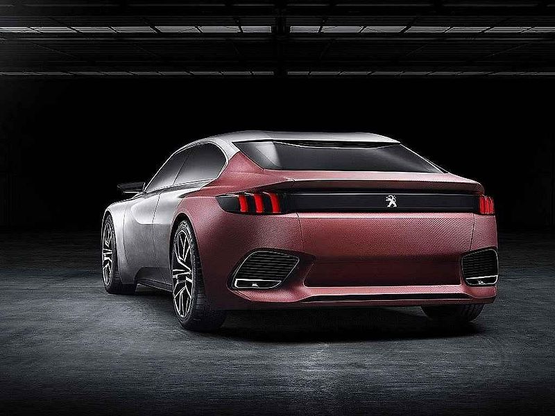 Koncept Peugeot Exalt.