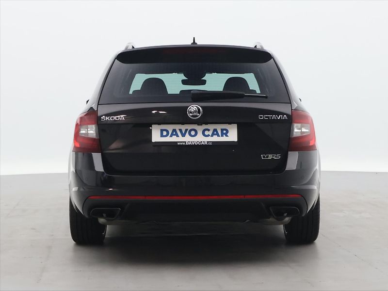 Škoda Octavia RS 2.0 TSI 180kW Challenge - fotka 6 z 32