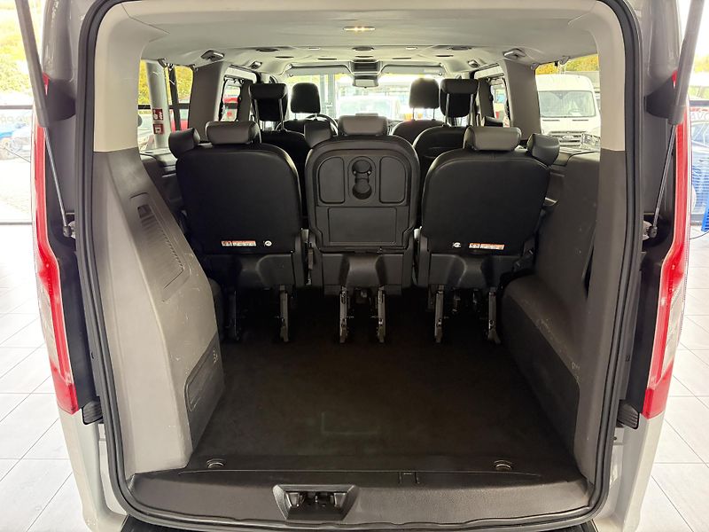 Ford Tourneo Custom - fotka 9 z 16