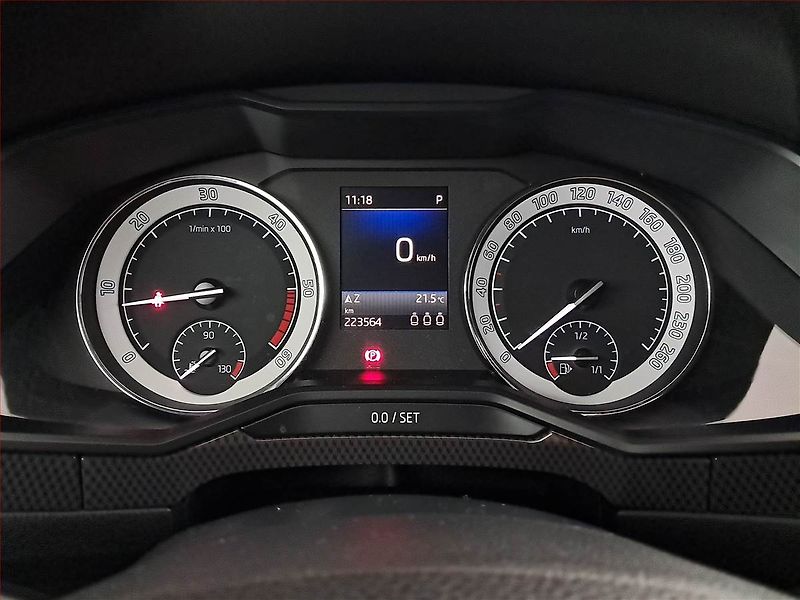 Škoda Superb (2018) Sportline 2.0 TDI, Automat - fotka 11 z 20