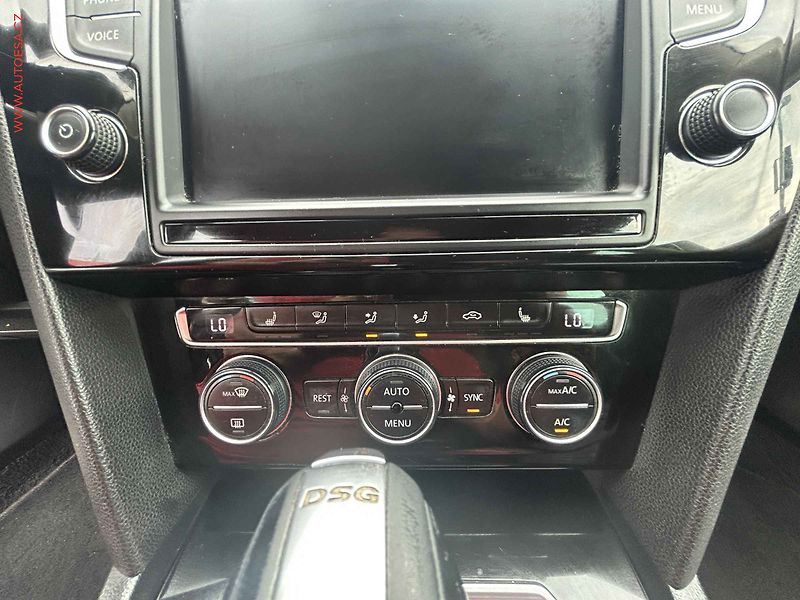 Volkswagen Passat (2015) 2.0TDi, DSG, navi, kůže - fotka 14 z 20