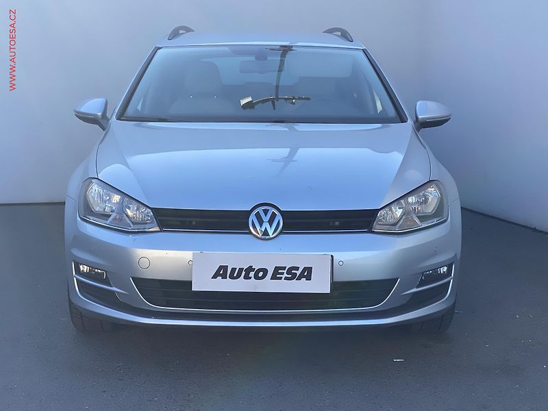 Volkswagen Golf (2015) 2.0 TDi, AAC, tempo - fotka 2 z 18