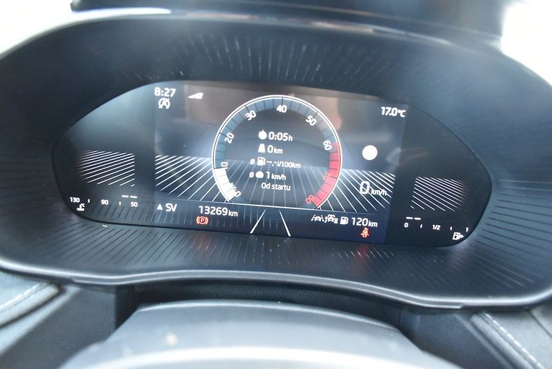 Škoda Fabia (2025) Top Selection 1.0 TSI 85kW - fotka 16 z 34