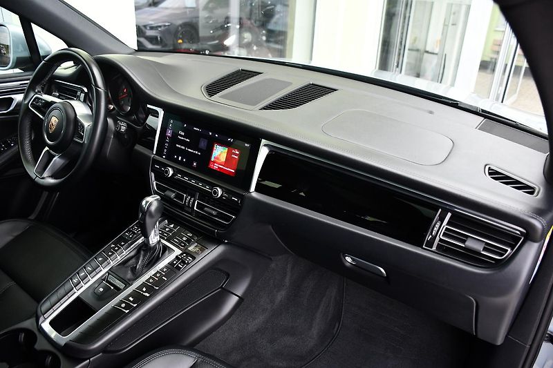 Porsche Macan S 3.0V6 260kW PANO - fotka 17 z 39