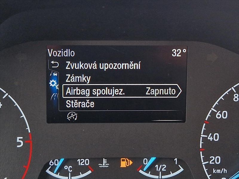 Ford Transit Connect 1,5 TDCi 73kW 5MÍST AC ČR - fotka 31 z 31