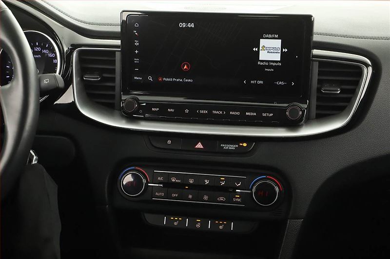 Kia XCeed (2024) 1.5 T-GDI - fotka 11 z 13