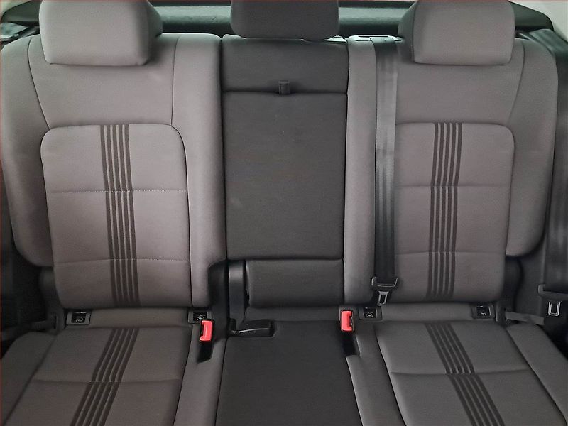 Volkswagen Golf Sportsvan (2016) 1.2 TSI, Tempomat - fotka 10 z 19