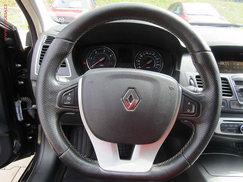 Renault Laguna (2014) 2.0DCi, autoAC - fotka 12 z 16