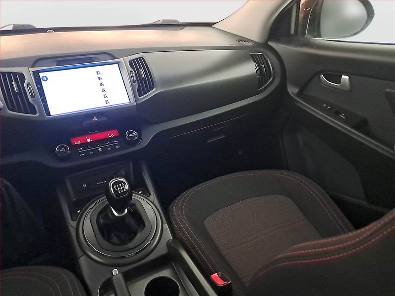 Kia Sportage (2011) 1.6 GDI, Xenony, Tempomat - fotka 8 z 16
