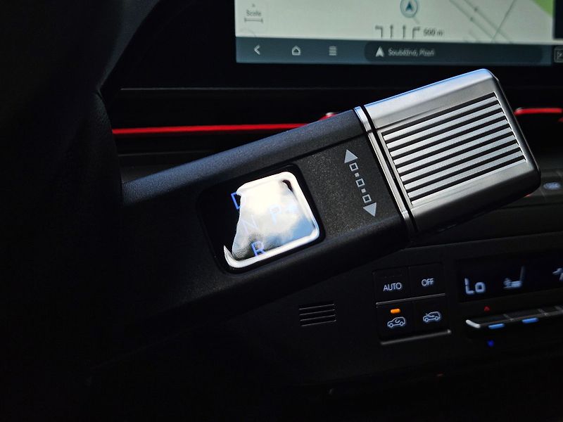 Hyundai Kona 1.6T-GDi DCT NLine Technology - fotka 21 z 33