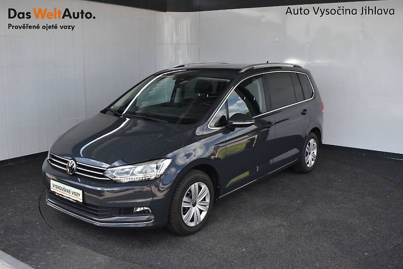 Volkswagen Touran (2023) 1.5TSI 110kW,LED,Manuál - fotka 1 z 22