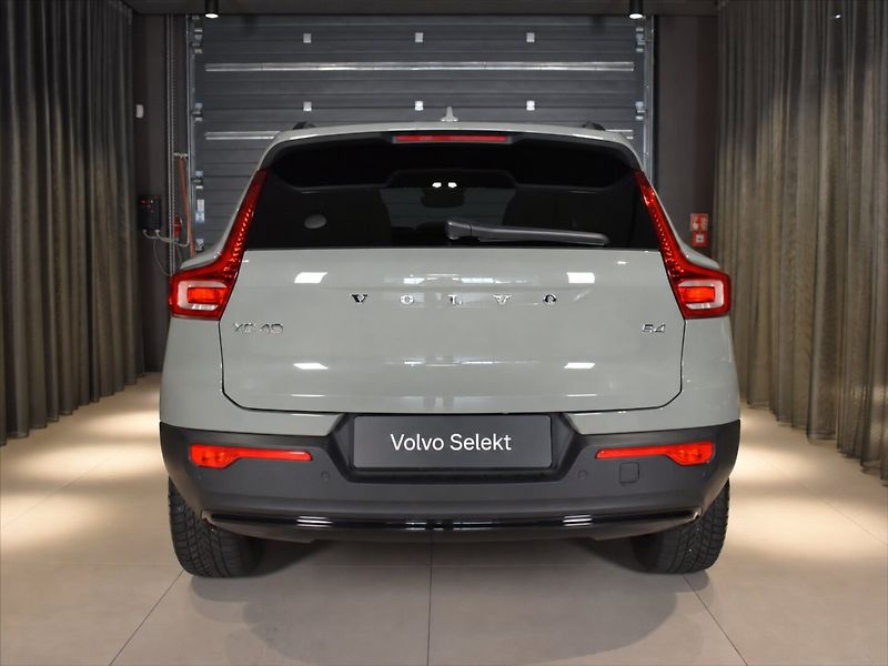 Volvo XC40 2,0 B4 PLUS Dark BLIS,Bezklíč - fotka 5 z 22