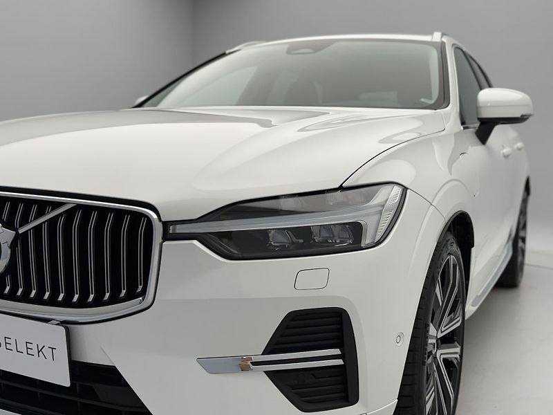Volvo XC60 T8 AWD RECHARGE BRIG REZERVACE - fotka 33 z 48