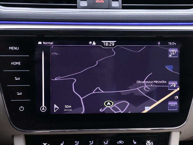 Škoda Superb 2,0 TSI 206kW DSG 4x4 CZ L&K - fotka 30 z 45