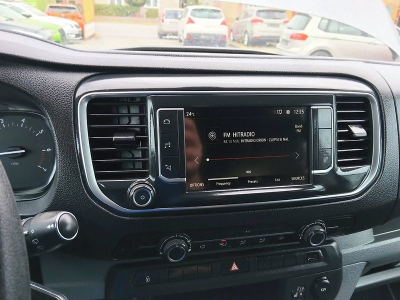 Opel Vivaro (2021) - fotka 23 z 28