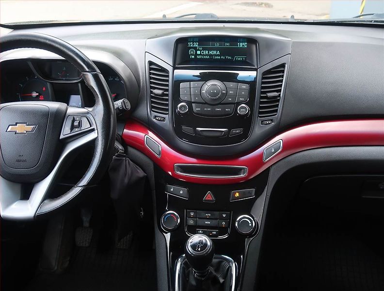 Chevrolet Orlando (2012) 1.8i, 7 míst, ČR,1.maj - fotka 12 z 21
