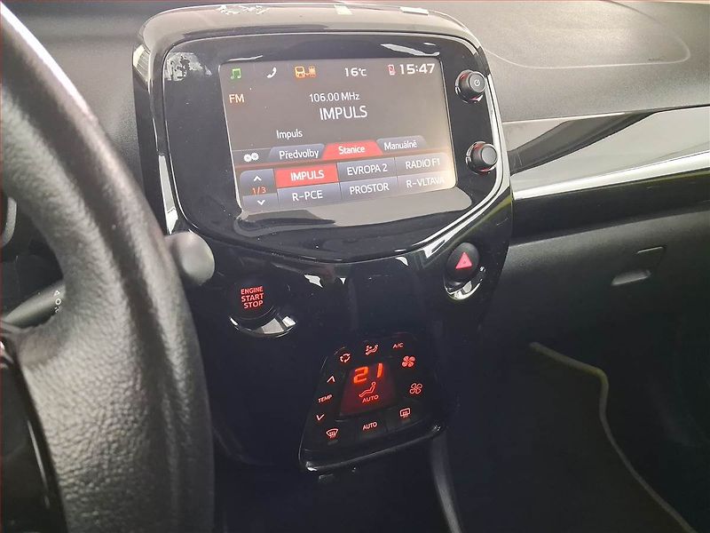Toyota Aygo (2017) 1.0 VVT-i, Automat - fotka 12 z 20