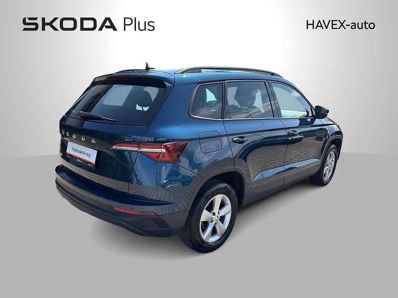 Škoda Karoq (2022) 1.0 TSI Ambition - fotka 2 z 32