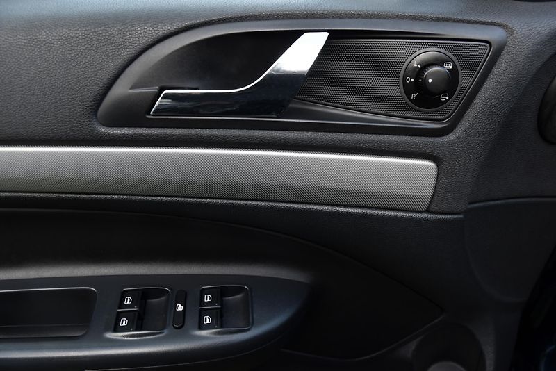 Škoda Octavia 2.0 TDi CR ELEGANCE,FACE,XENON - fotka 10 z 46
