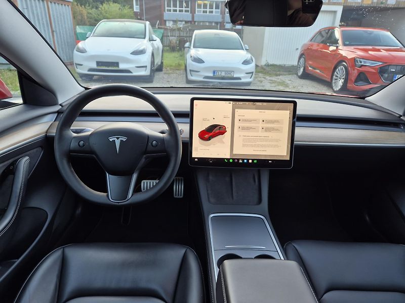 Tesla Model 3 PERFORMANCE 393kw SOH 95,1% - fotka 10 z 45