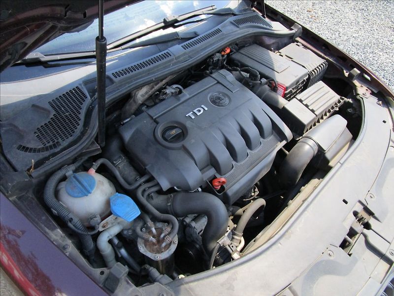 Škoda Superb 2.0TDi DSG, Elegance - fotka 45 z 46