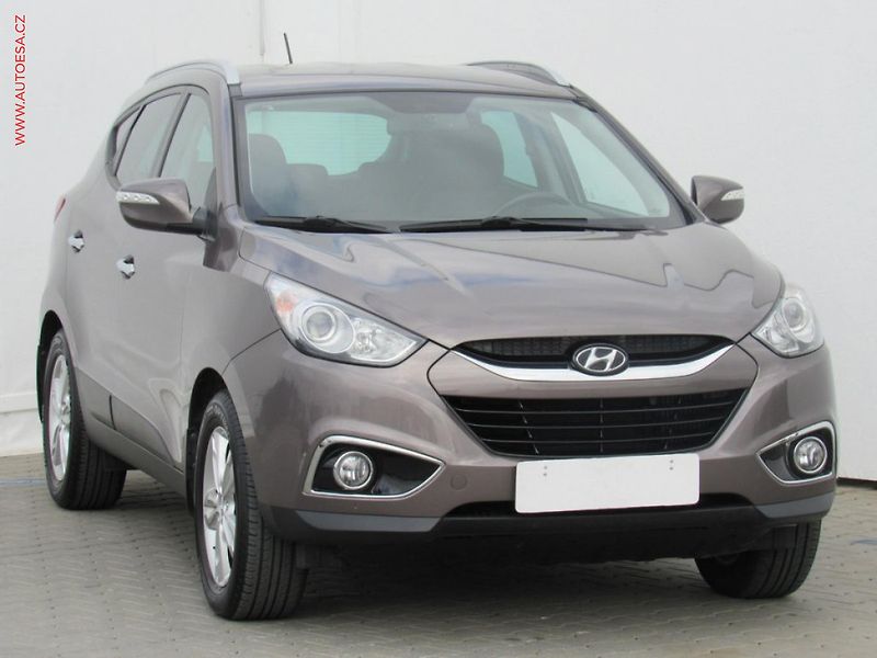 Hyundai ix35 (2012) 2.0 CRDi 4x4, Výhřev sed, - fotka 1 z 3