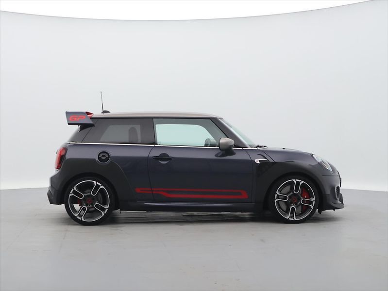 Mini Cooper 2,0 225kW JCW GP3 CZ DPH - fotka 8 z 32