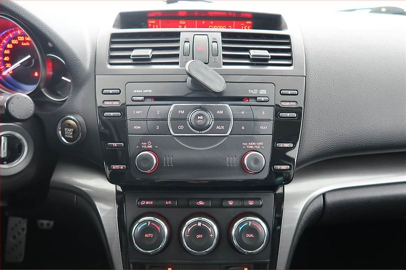 Mazda 6 (2011) 2.2 MZR-CD, po STK, Tažné - fotka 12 z 16