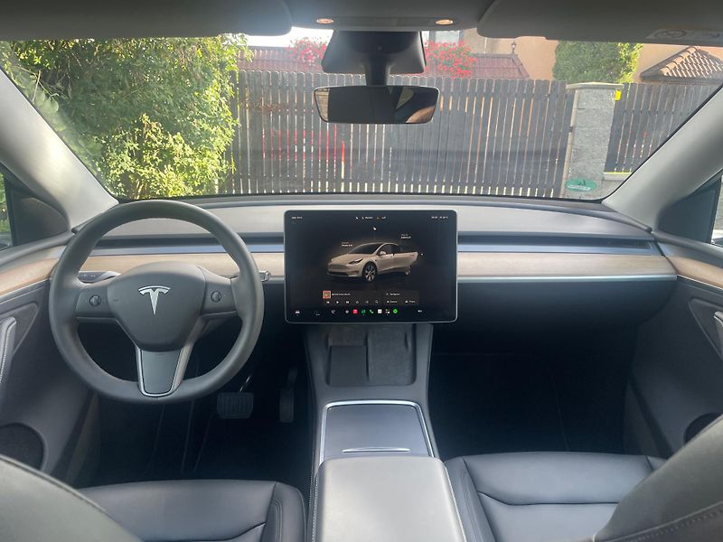 Tesla Model Y RWD 235kw 95,0 % - fotka 10 z 40