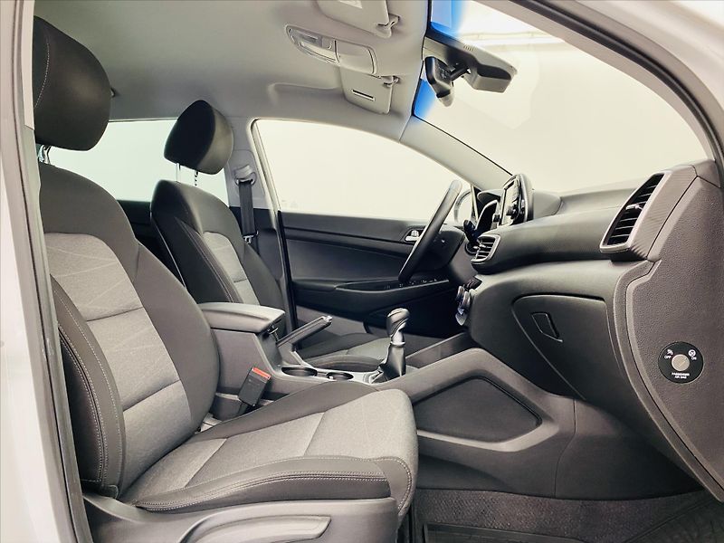 Hyundai Tucson 1,6 T-GDi 130kW 4x4 - fotka 8 z 26