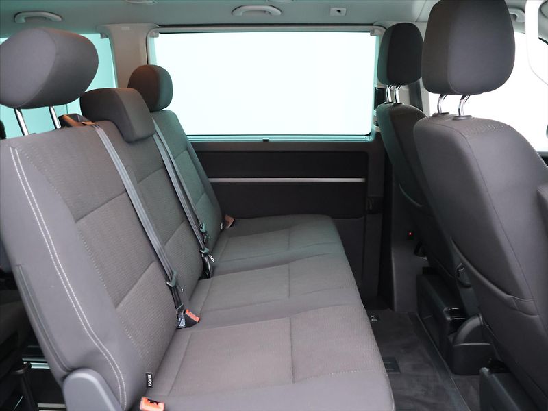 Volkswagen Multivan 2,0 TDI 150kW 4Motion LED 1Maj - fotka 13 z 30