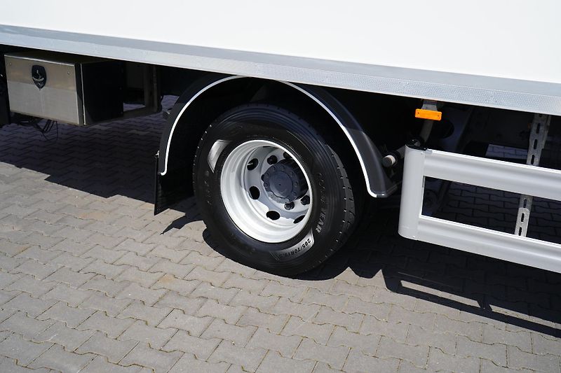 DAF LF 260 / EURO 6 / ACC / IZOTERMA  - fotka 38 z 47