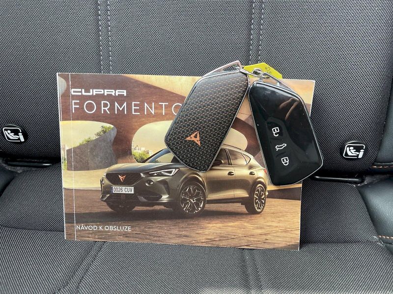 Cupra Formentor (2024) 1.5 TSI 110 kW DSG Basis - fotka 34 z 35