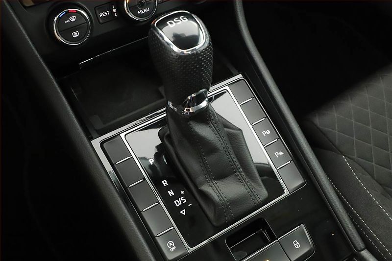 Škoda Superb (2017) 2.0 TDI, Automat, Navi - fotka 10 z 21