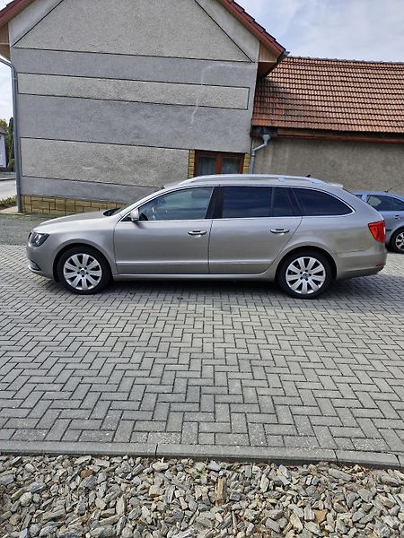 Škoda Superb (2013) Dobrý stav - fotka 5 z 9