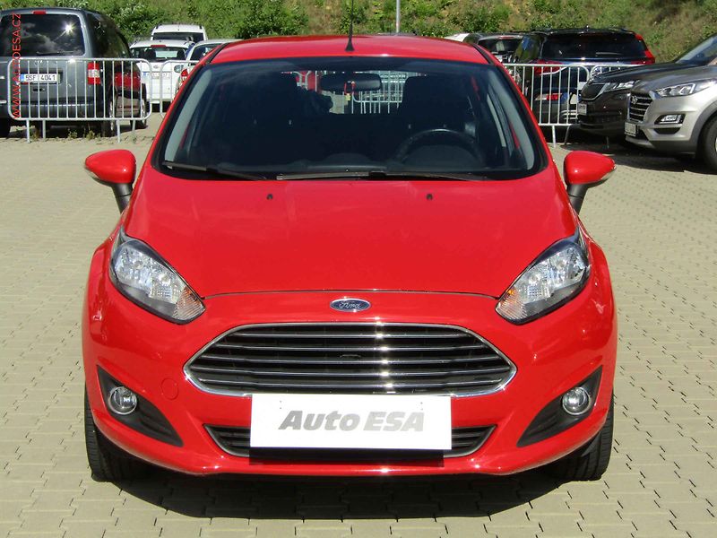 Ford Fiesta (2015) 1.2i, 1.maj,ČR, Klima - fotka 2 z 16