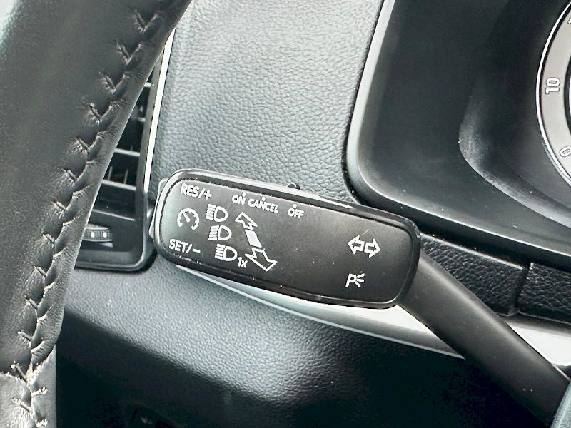 Škoda Karoq (2021) 1.0 TSI 81 kW Ambition - fotka 9 z 23